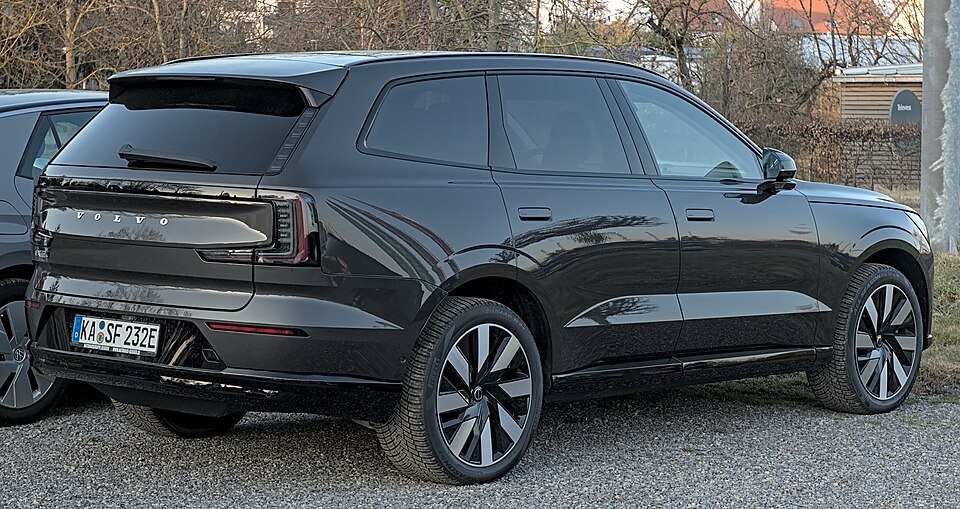 Volvo EX90